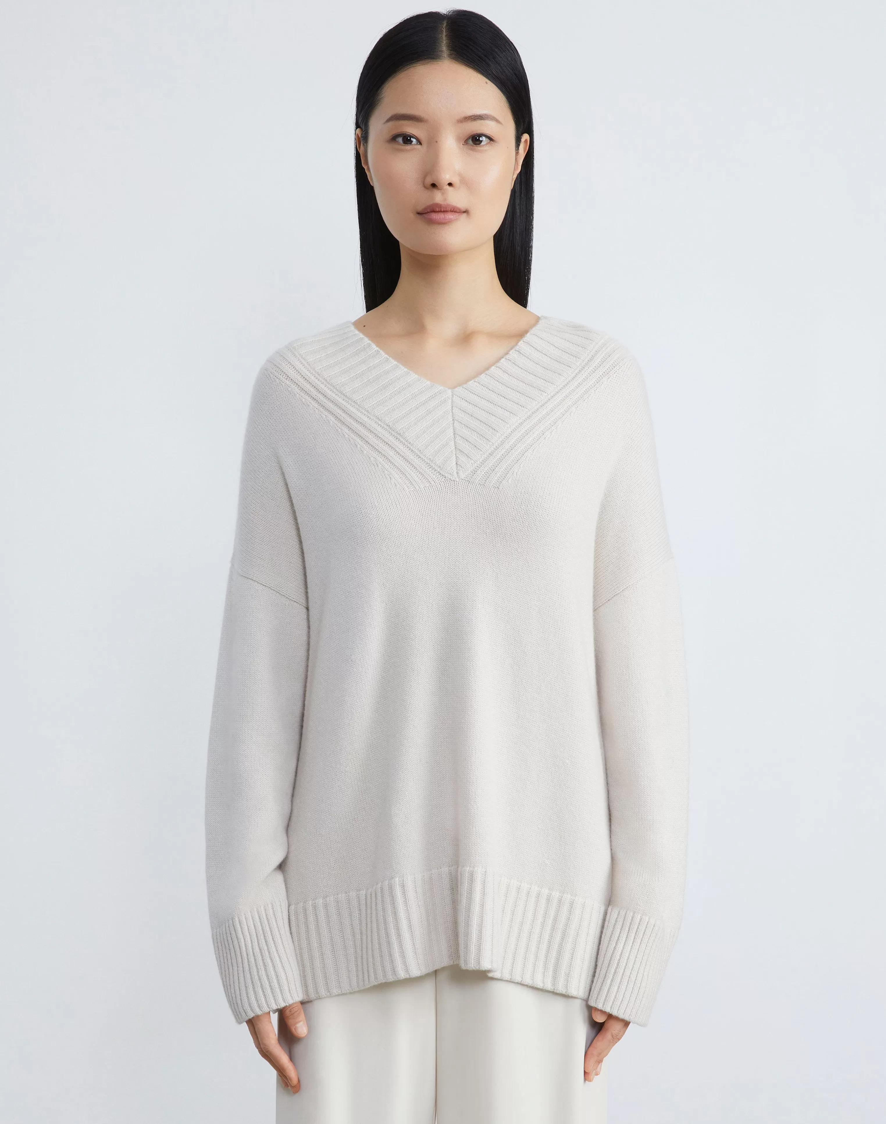 Cashmere Ribbed V-Neck Sweater<Lafayette 148 New York Shop