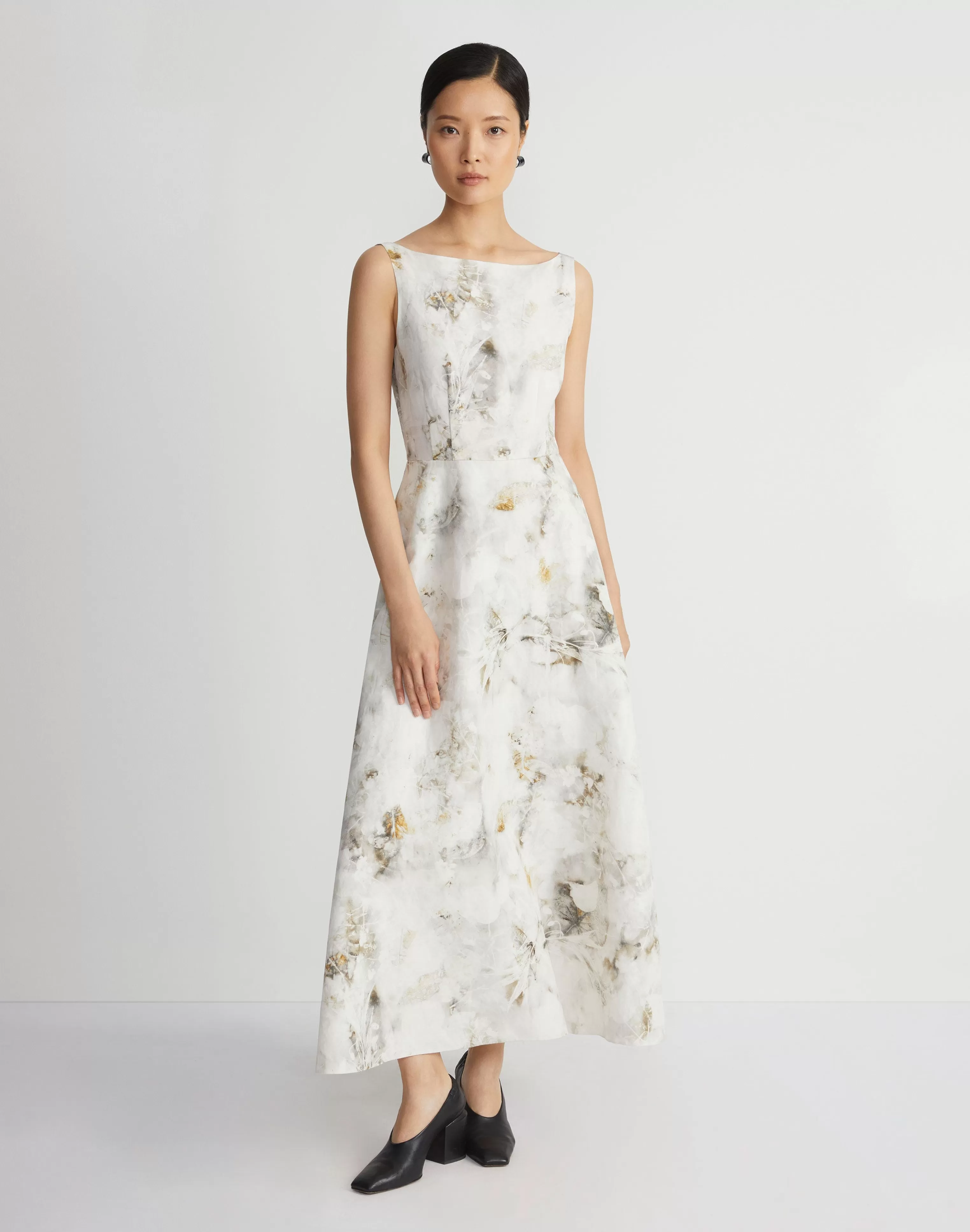 Eco Leaves Print Silk-Linen Bateau Gown<Lafayette 148 New York Hot