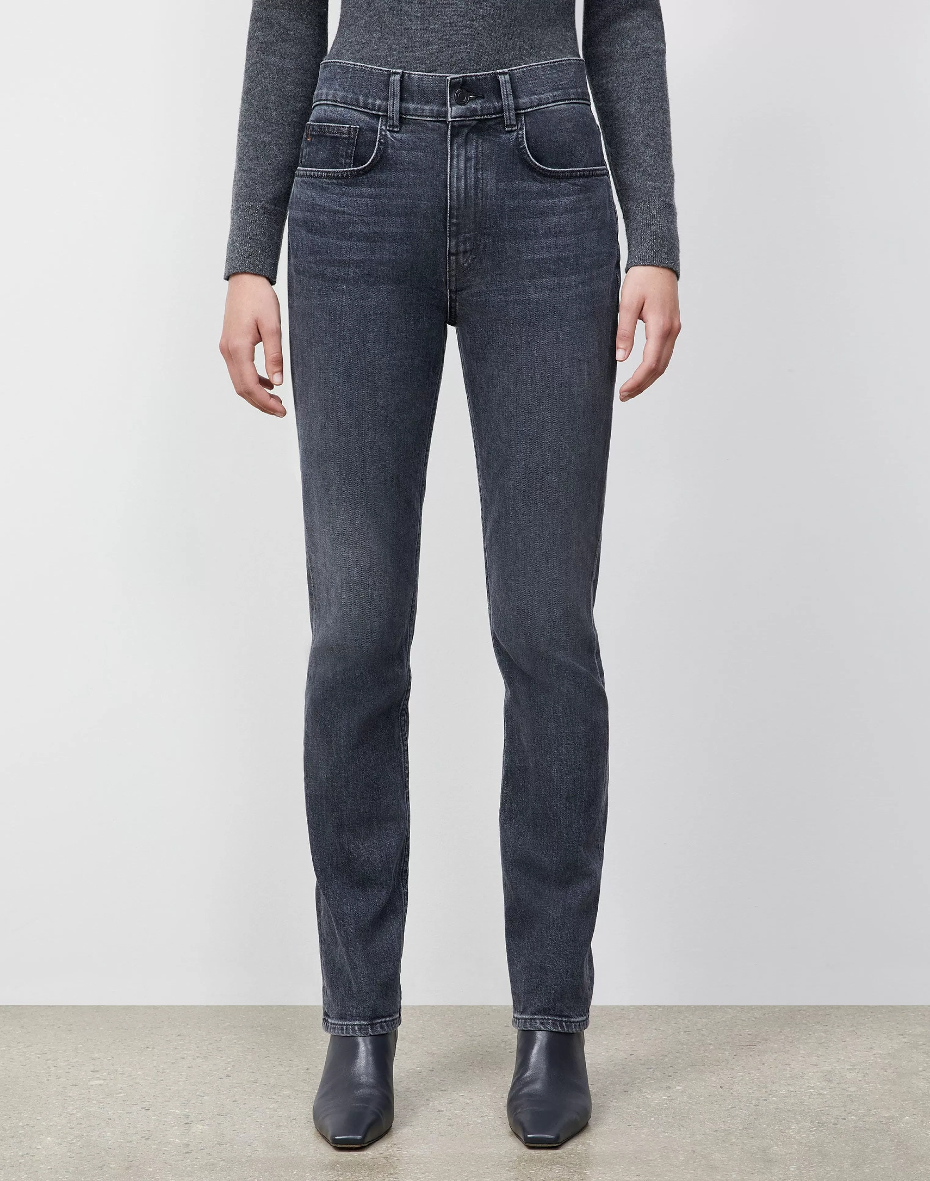 L148 Denim Reeve Straight Jean<Lafayette 148 New York Hot