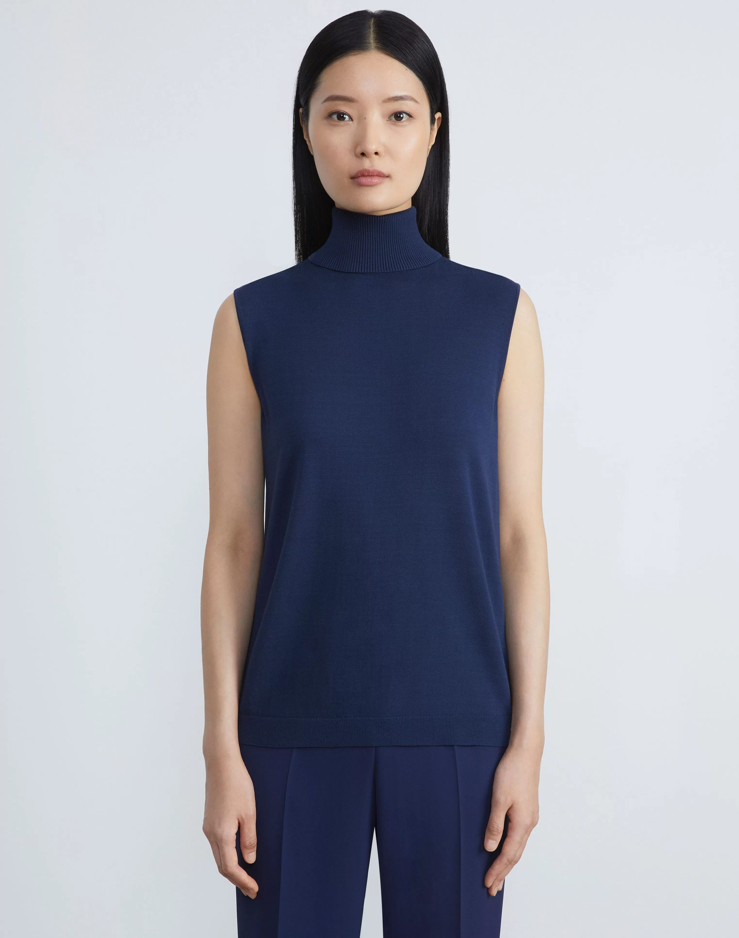 Matte Crepe Sleeveless Turtleneck Sweater<Lafayette 148 New York Sale