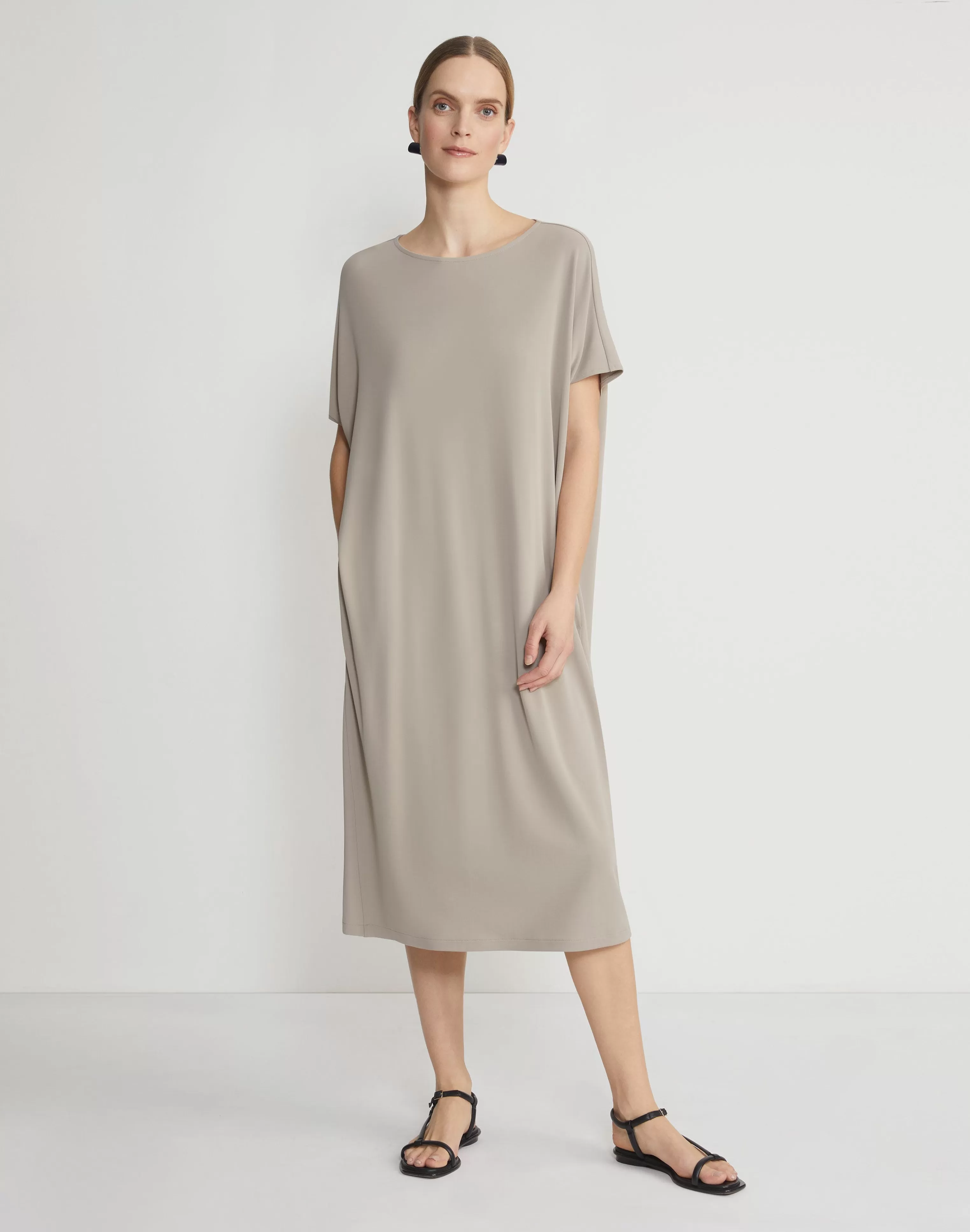 Matte Jersey Tapered T-Shirt Dress<Lafayette 148 New York Outlet