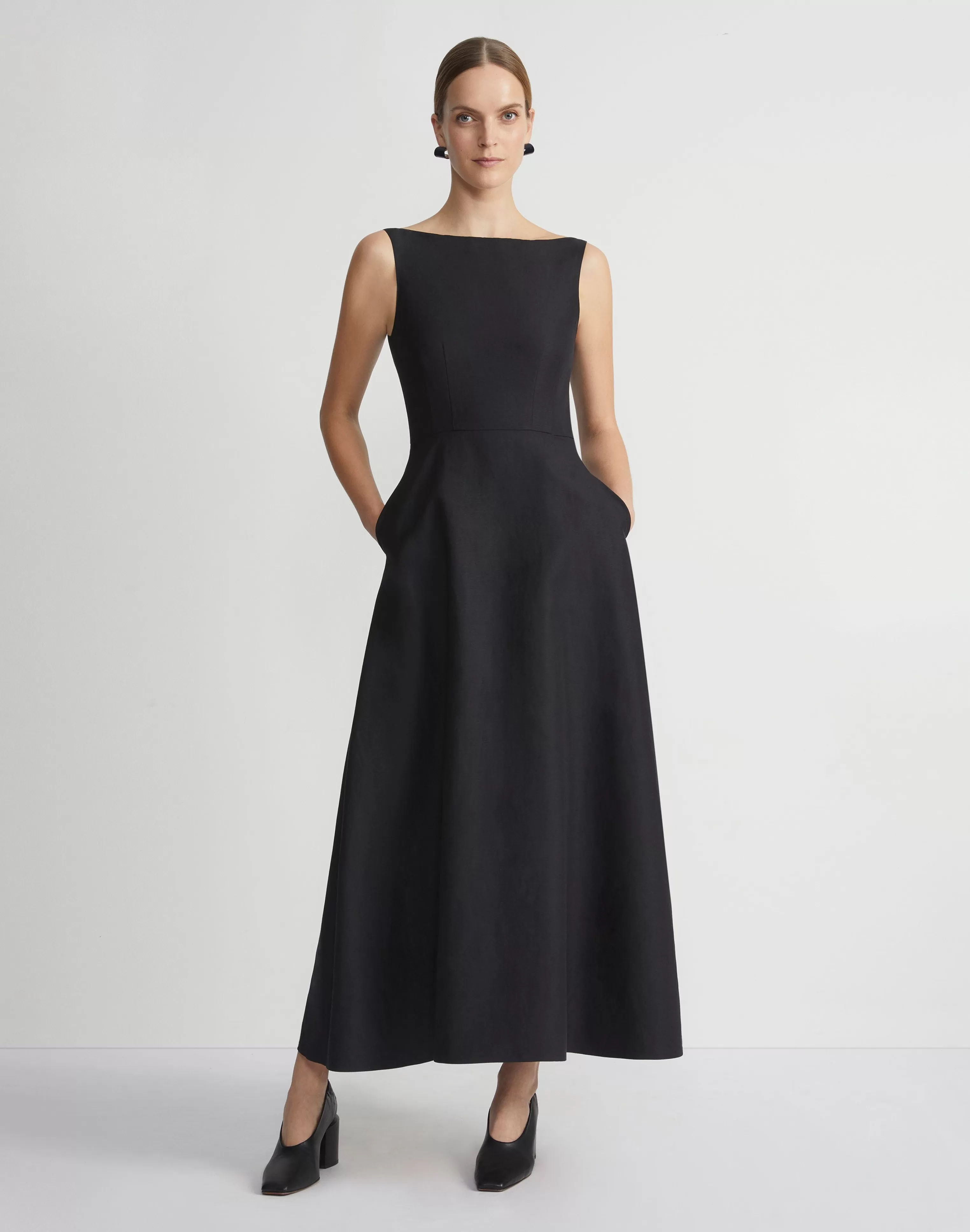 Silk-Linen Bateau Gown<Lafayette 148 New York Fashion