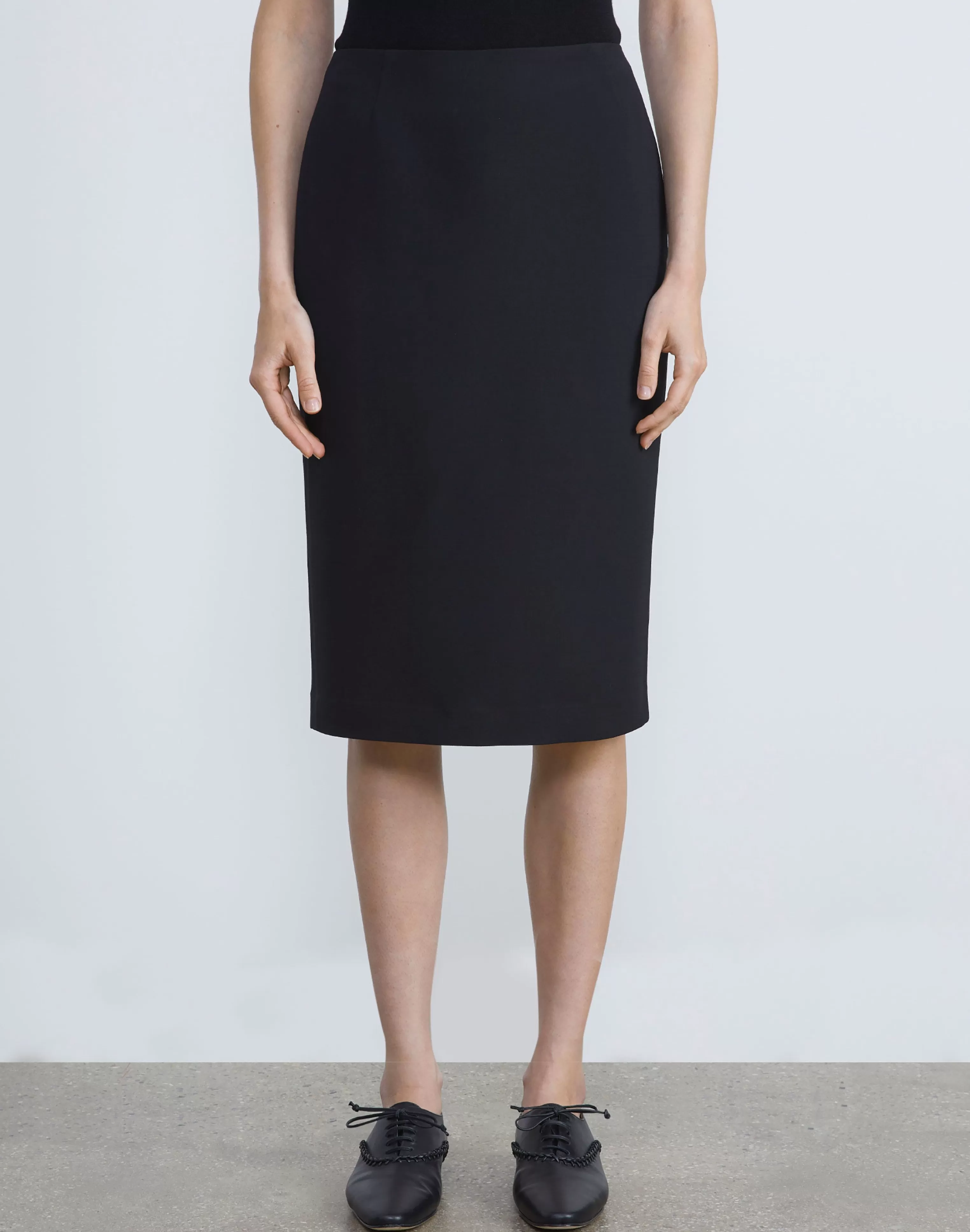 Wool-Silk Crepe Pencil Skirt<Lafayette 148 New York Cheap