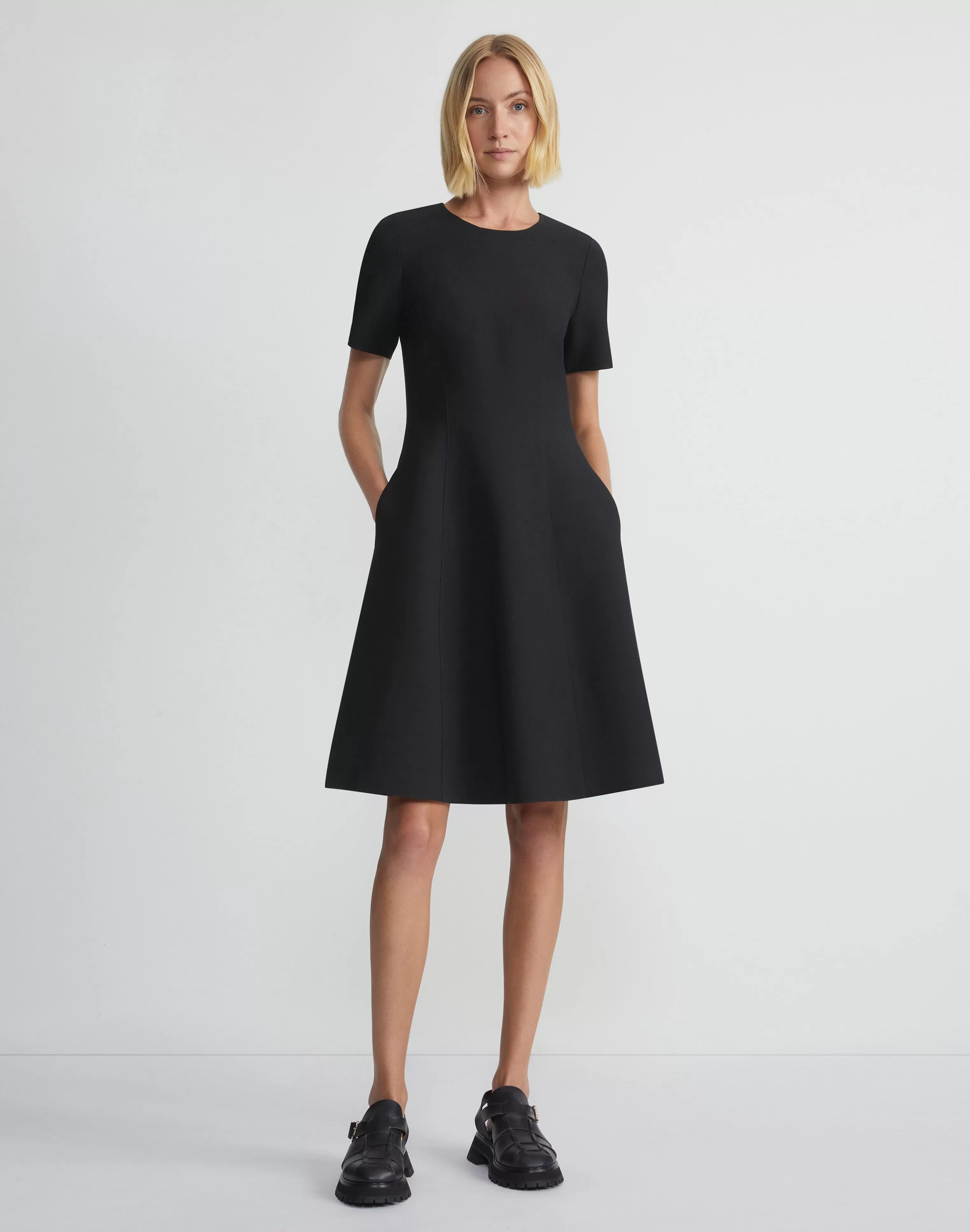 Wool-Silk Crepe Short Sleeve Dress<Lafayette 148 New York Sale